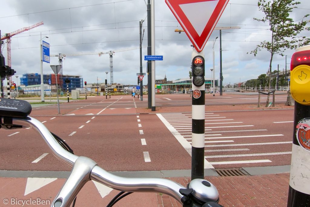 Road Crossing, Delft